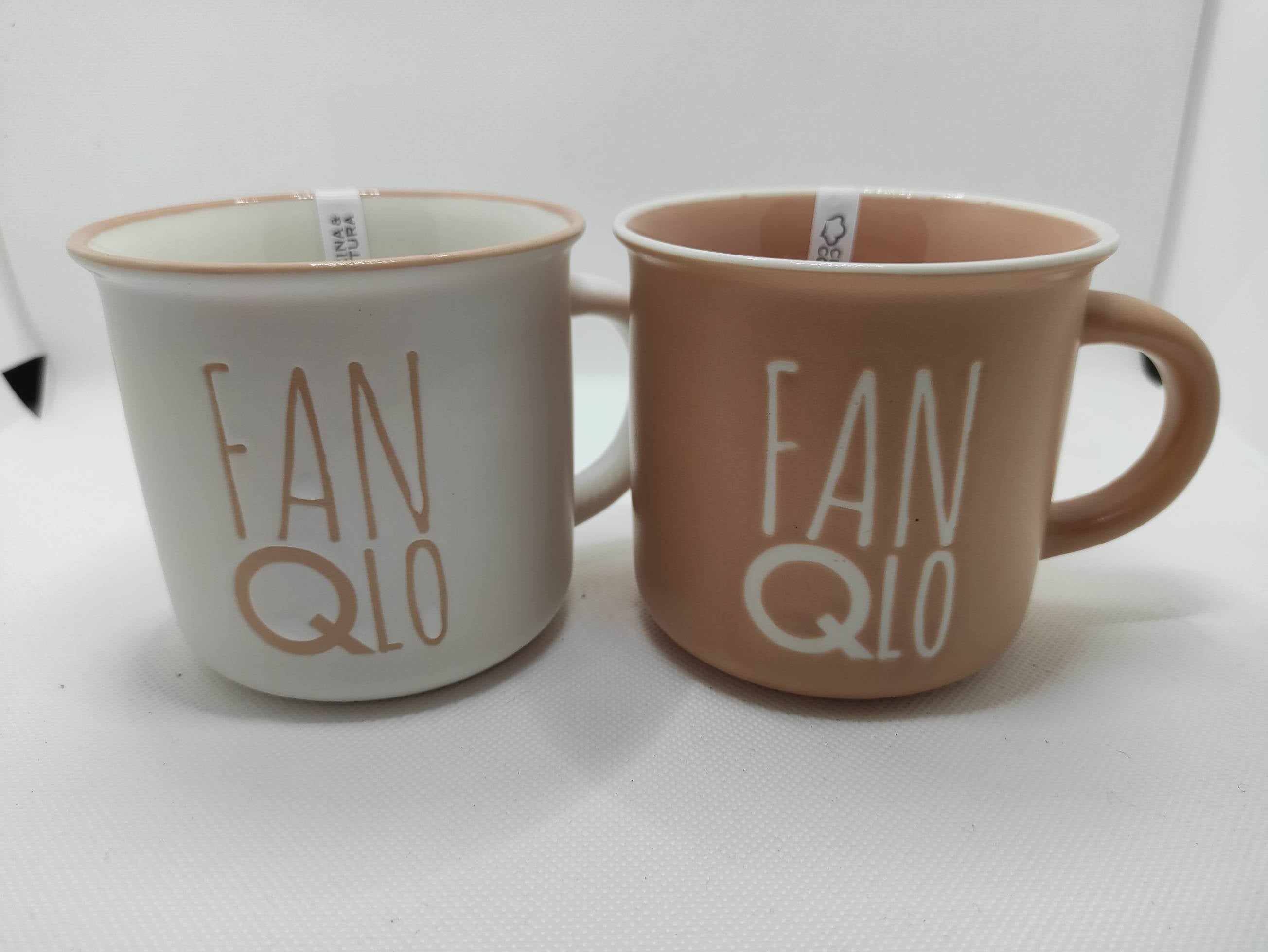 Tazza senza manico di design con scritta Favourite HELLO